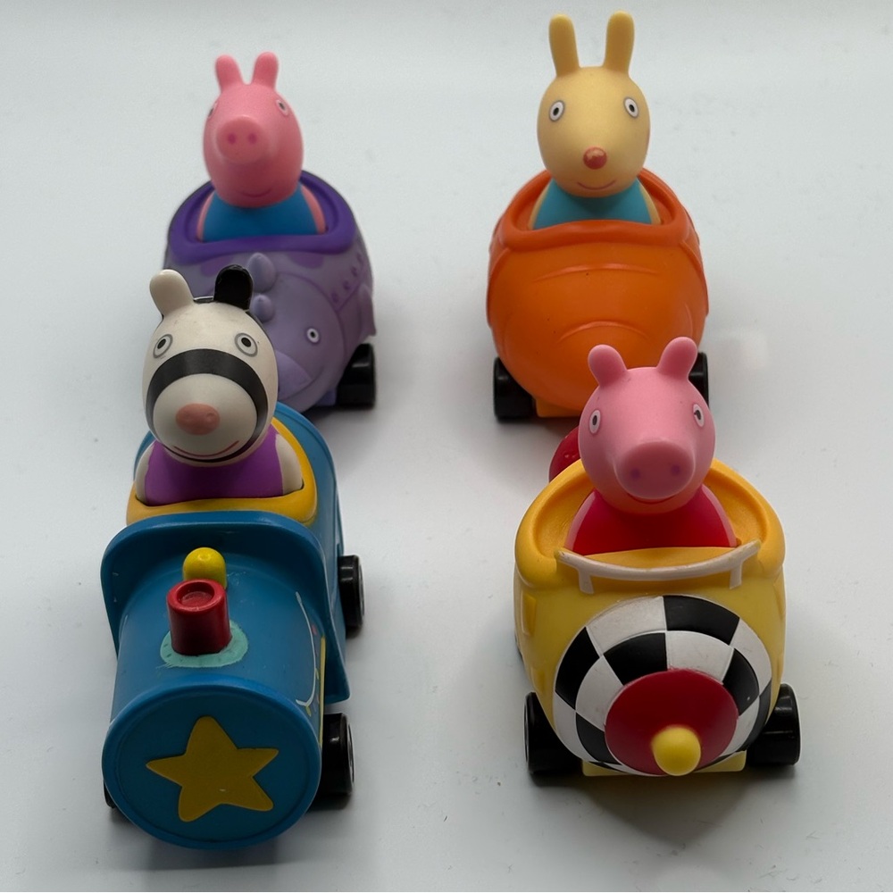 4 VTG 2003 Peppa Pig Vehicles with figures two Peppas , Zoe Zebra Rebecca Rabbit